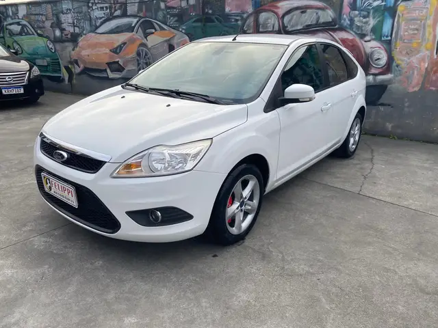 Carro Ford Focus Sedan 2013 GLX 2.0 16V (Flex)