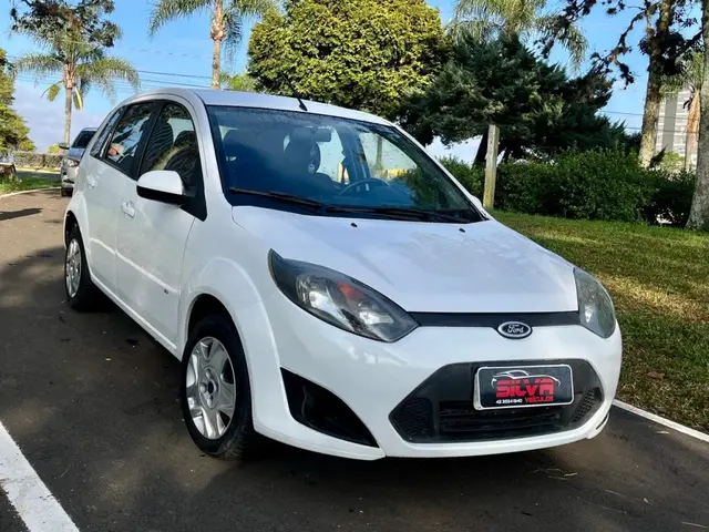 Carro Ford Fiesta Hatch 2014 SE 1.0 RoCam (Flex)