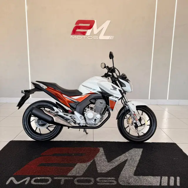 Moto Honda CB 250F Twister 2017 Standard