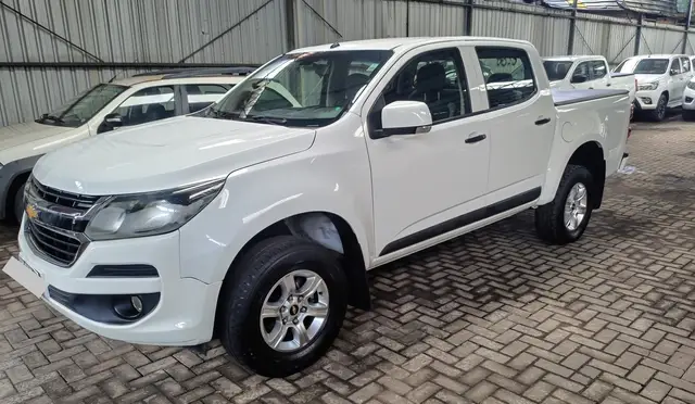 Carro Chevrolet S10 Cabine Dupla 2020 S10 2.5 ECOTEC SIDI Advantage 4x2 (Cabine Dupla)