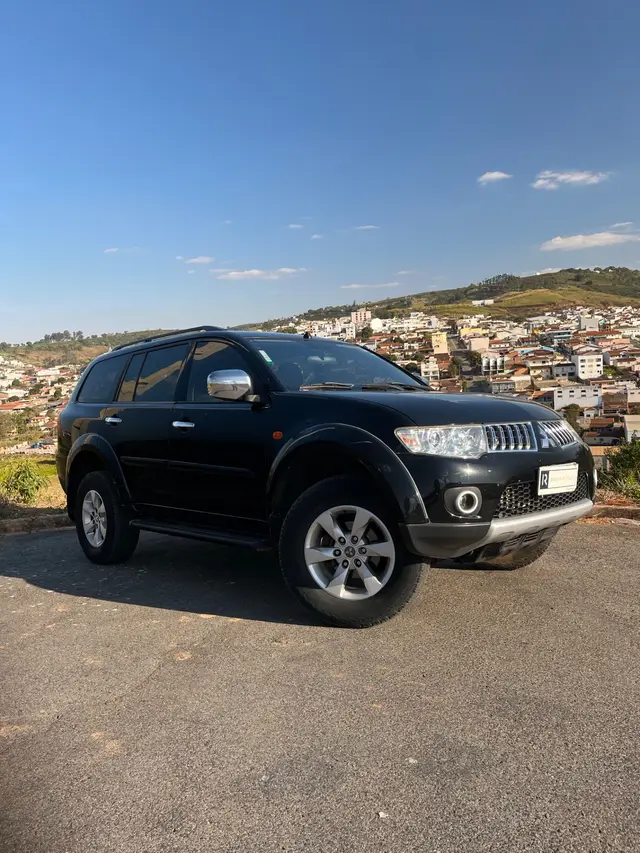 Carro Mitsubishi Pajero Dakar 2012 3.2 4WD (Aut)