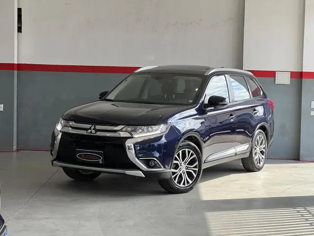 Carro Mitsubishi Outlander 2018 Comfort 2.0 16V (Aut)