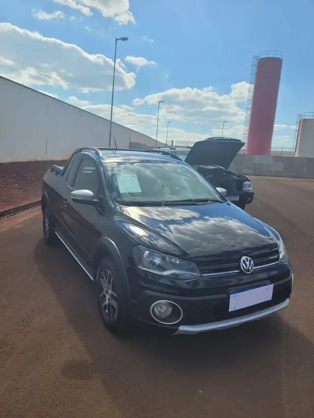 Carro Volkswagen Saveiro 2014 Cross 1.6 (Flex) (cab. estendida)