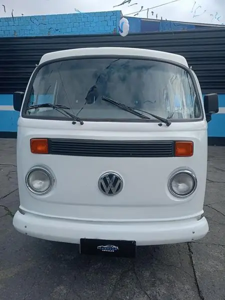 Carro Volkswagen Kombi 2005 Escolar 1.6