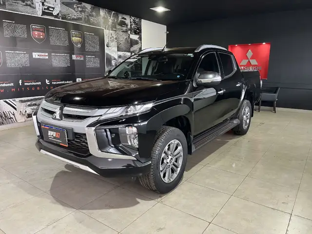Carro Mitsubishi L200 Triton Sport 2022 HPE-S 2.4 DID-H 4x4 (Aut)
