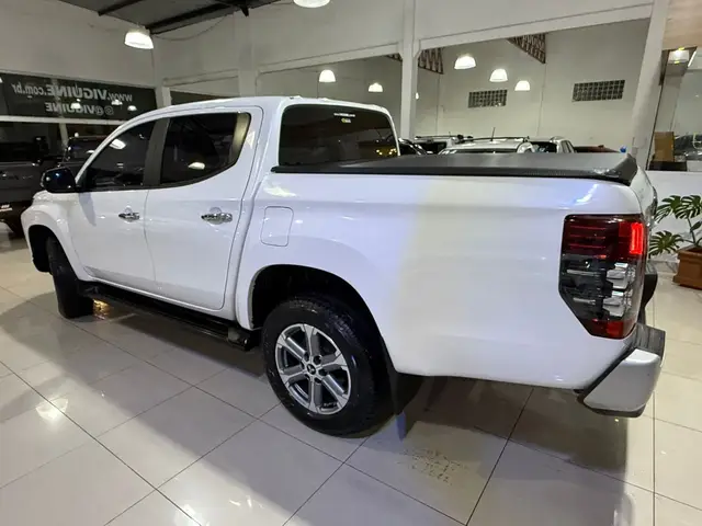 Carro Mitsubishi L200 Triton Sport 2022 HPE 2.4 DID-H 4x4 (Aut)