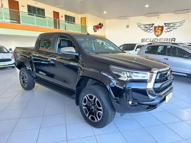 Carro Toyota Hilux Cabine Dupla 2024 SRX Plus 4x4 2.8 Diesel