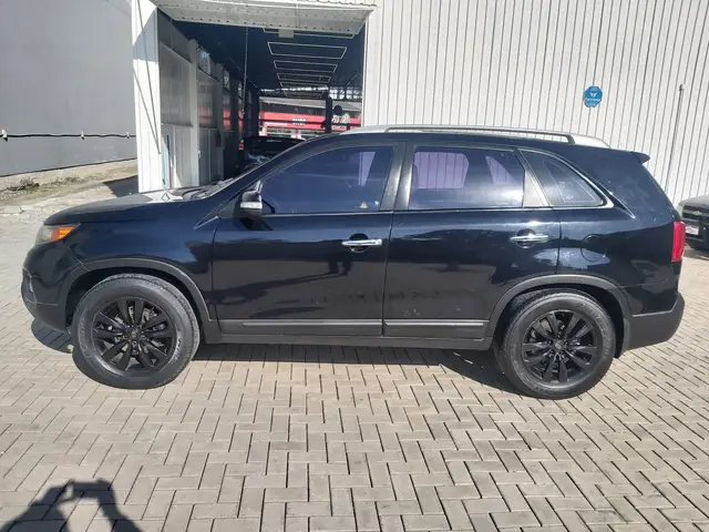 Carro Kia Sorento 2011 2.4 16V 4x2 (Aut)
