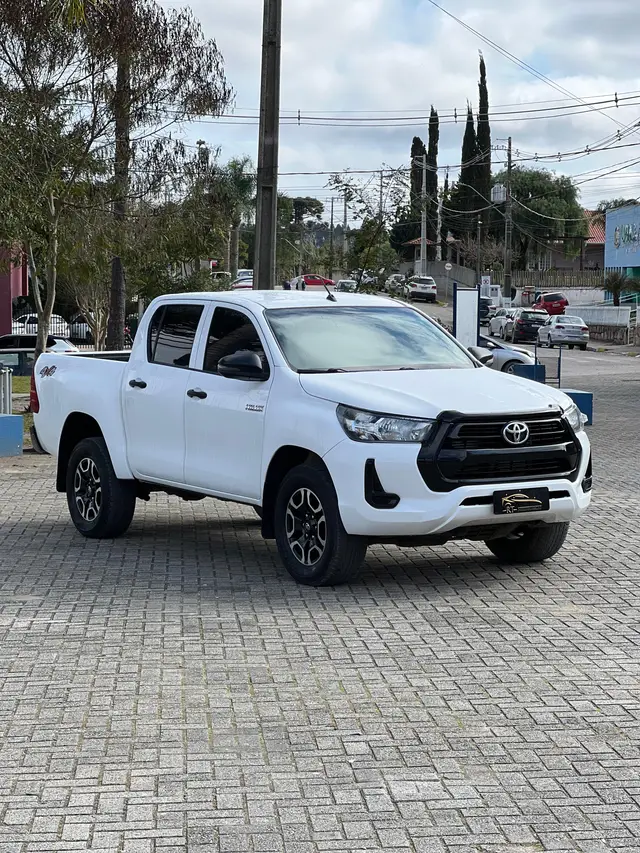 Carro Toyota Hilux Cabine Dupla 2021 STD Power Pack 2.8 TDI CD 4x4