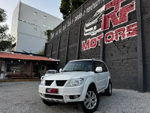 Carro Mitsubishi Pajero TR4 2011 2.0 16V (Flex)