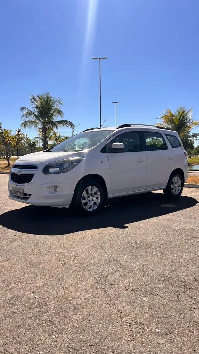 Carro Chevrolet Spin 2014 LTZ 7S 1.8 (Flex) (Aut)