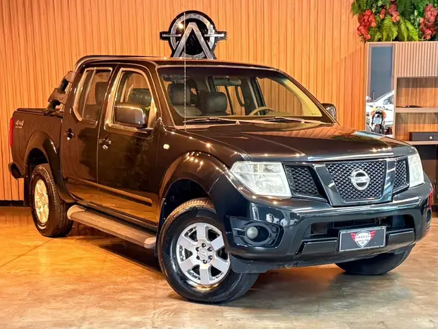 Carro Nissan Frontier 2014 2.5 TD CD 4x4 S
