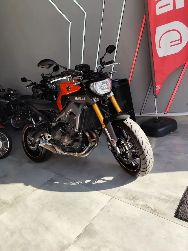 Moto Yamaha MT-09  2016 ABS