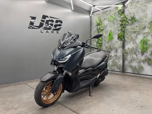 Moto Yamaha XMax 2023 ABS