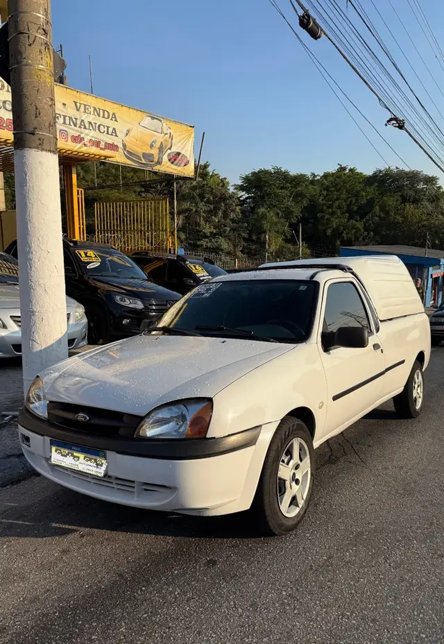 Carro Ford Courier 2010 L 1.6 (Flex)