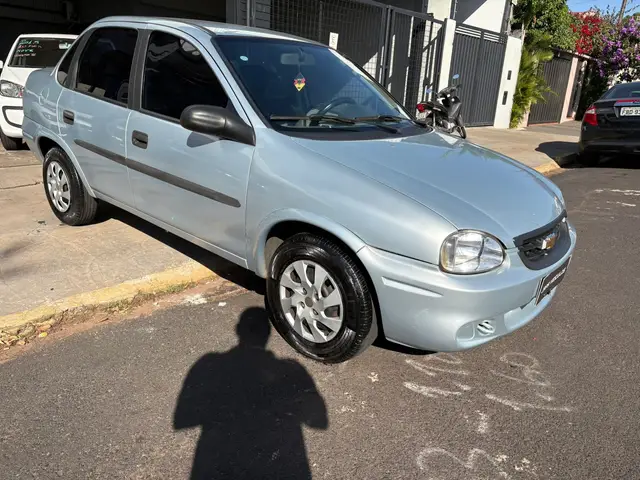 Carro Chevrolet Classic 2010 LS 1.0 VHCE (Flex)