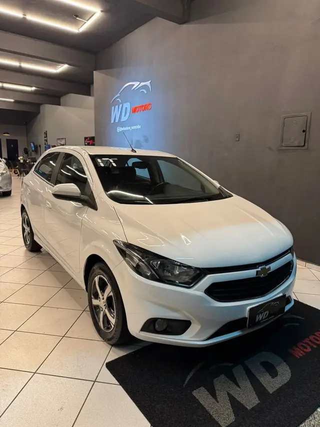 Carro Chevrolet Onix 2017 1.4 LTZ SPE/4