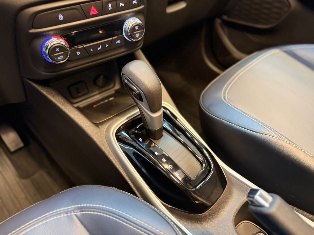 Tracker Premier 1.2 Turbo (Aut.)