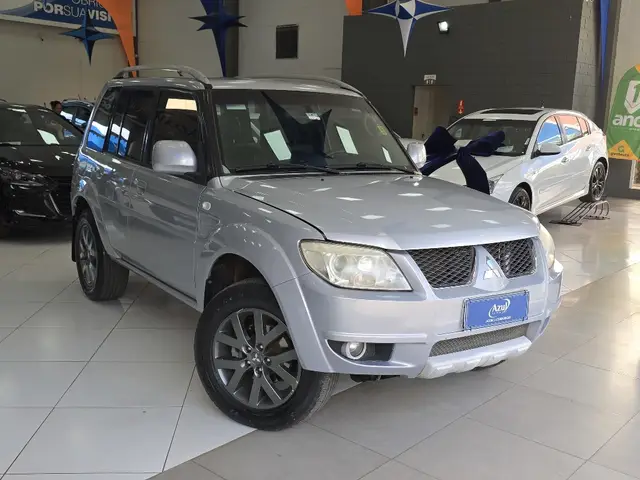 Carro Mitsubishi Pajero TR4 2011 2.0 16V (Flex)