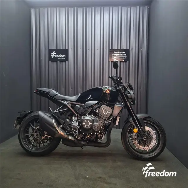 Moto Honda CB 1000R 2023 Black Edition