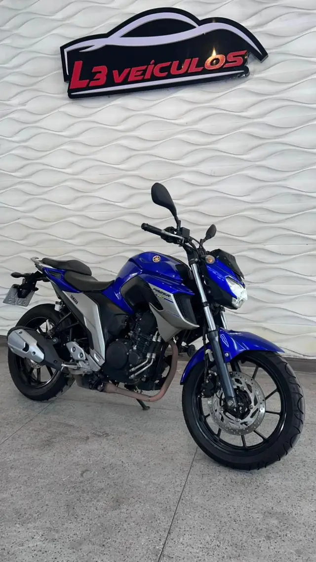 Moto Yamaha YS 250 Fazer 2021 ABS