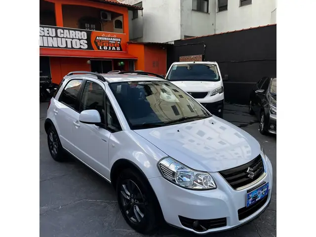 Carro Suzuki SX4 2015 2.0 16V 4WD (Aut)