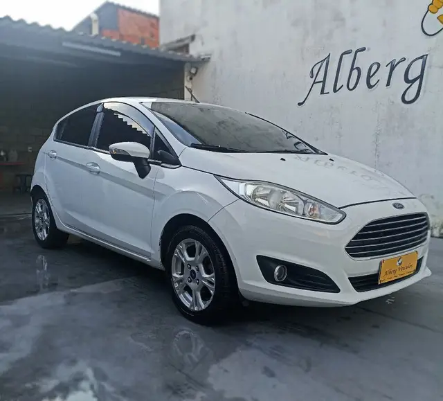 Carro Ford Fiesta Hatch 2014 1.6 (Flex)