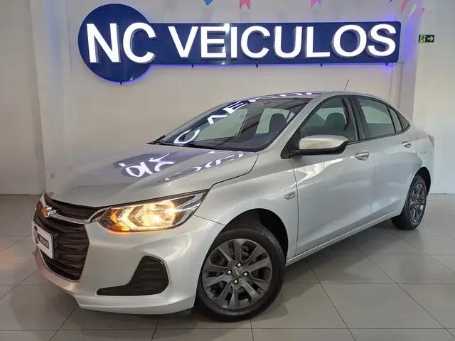 Carro Chevrolet Onix Plus 2020 1.0 LT (Flex)