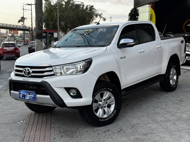 Carro Toyota Hilux Cabine Dupla 2016 Hilux 2.8 16v TDI SRV CD 4x4 (Aut)