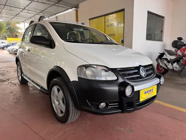 Carro Volkswagen CrossFox 2009 1.6 (Flex)
