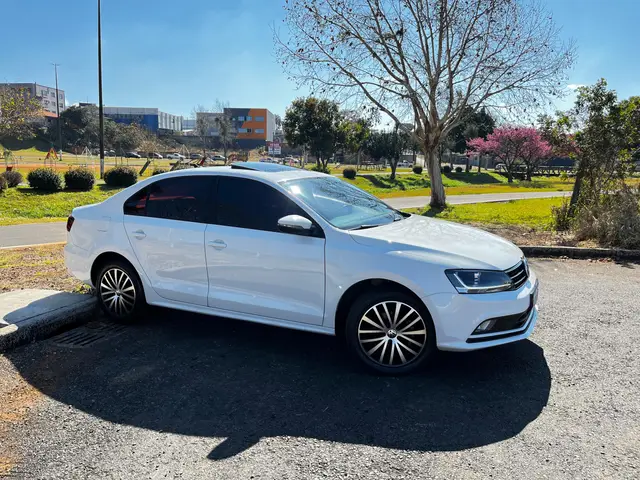 Carro Volkswagen Jetta 2017 1.4 TSI Comfortline Tiptronic