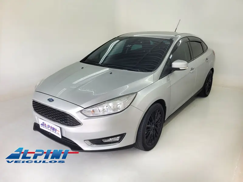 Ford Focus Sedan SE Plus 2.0 PowerShift