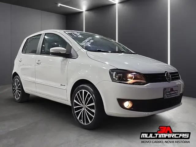 Carro Volkswagen Fox 2013 1.6 VHT Prime I-Motion (Flex)