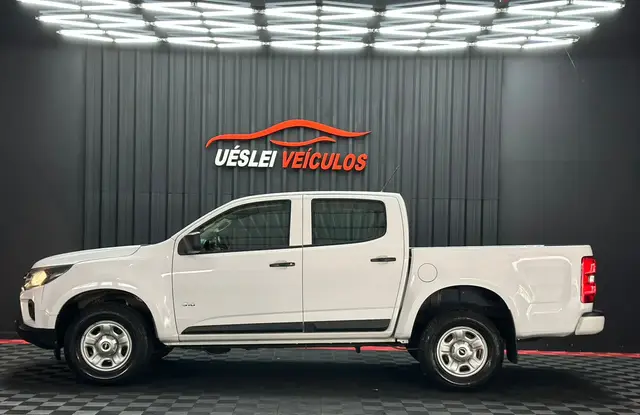 Carro Chevrolet S10 Cabine Dupla 2023 LS 2.8 Turbodiesel