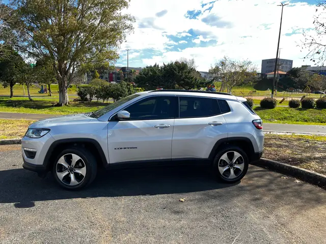 Carro Jeep Compass 2017 2.0 Longitude 4x2 (Aut) (Flex)