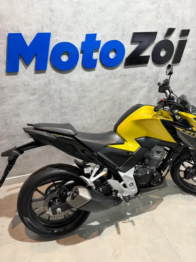 Moto Honda CB 300F Twister 2023 (ABS)