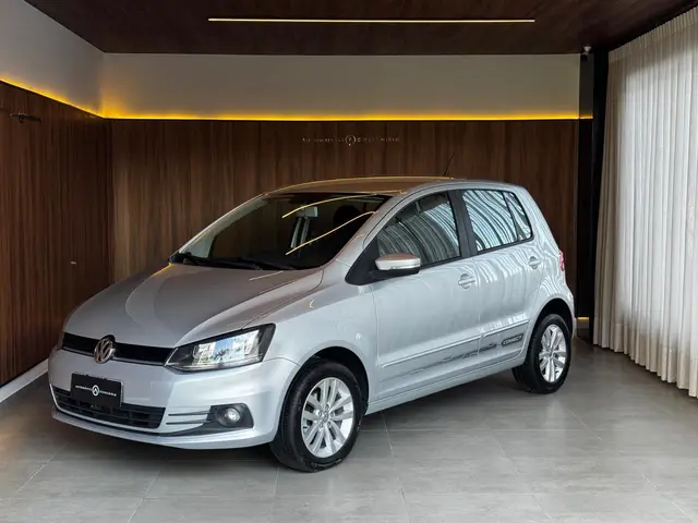 Carro Volkswagen Fox 2019 1.6 MSI Connect I-Motion (Flex)