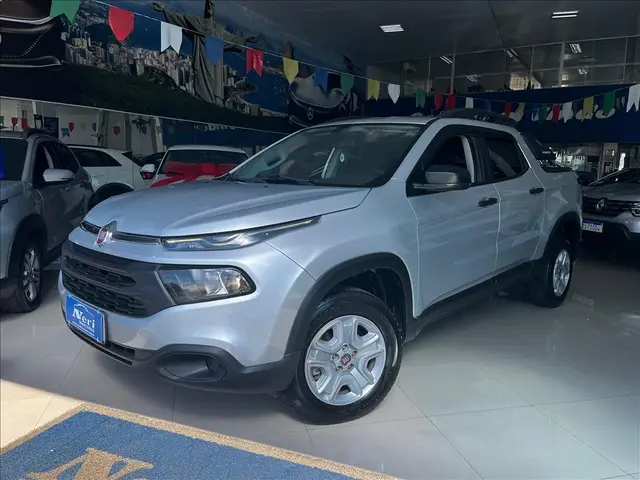 Carro Fiat Toro 2017 Freedom 2.4 TigerShark AT9 (Flex)
