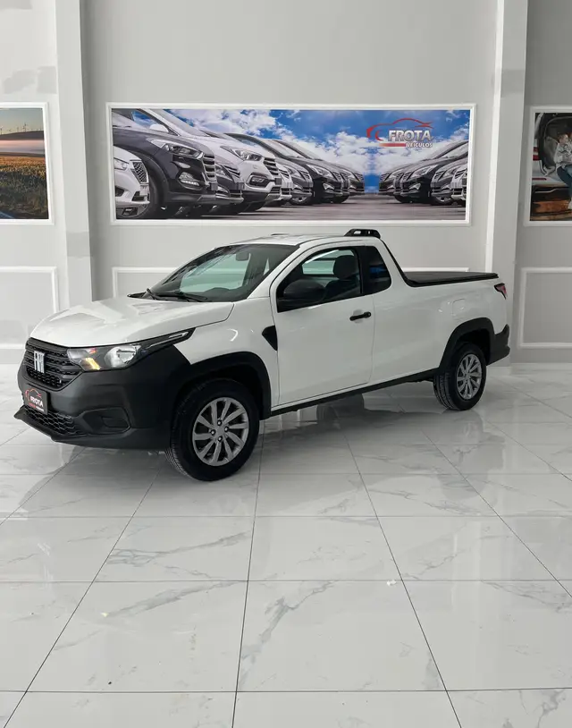 Carro Fiat Strada 2023 Endurance 1.4 Cabine Plus (Flex)