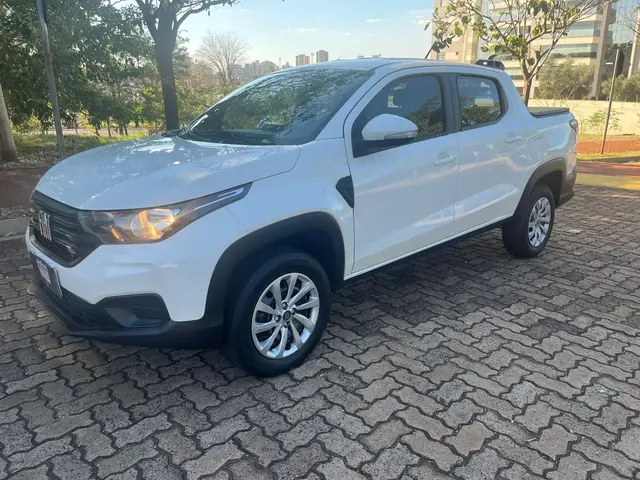 Carro Fiat Strada 2024 Freedom 1.3 Cabine Dupla