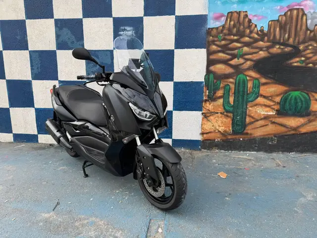 Moto Yamaha XMax 2022 250 (ABS)