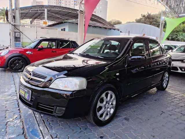 Carro Chevrolet Astra Hatch 2011 Advantage 2.0 (Flex)