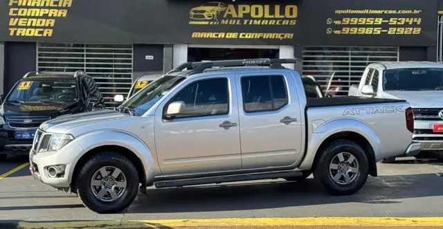 Carro Nissan Frontier 2015 2.5 TD CD 4x4 SV Attack (Aut)