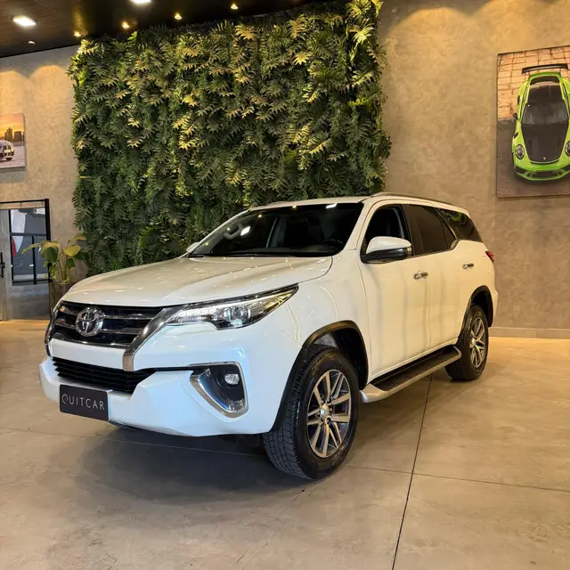 Carro Toyota SW4 2019 2.8 TDI SRX 7L 4x4 (Aut) (Diesel)