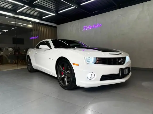 Carro Chevrolet Camaro 2011 6.2 2SS
