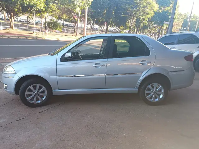 Carro Fiat Siena 2009 ELX 1.4 8V (Flex)