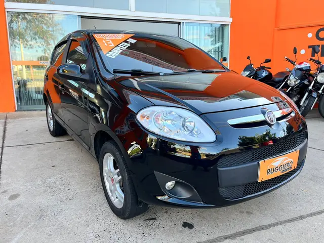 Carro Fiat Palio 2013 Attractive 1.0 8V (Flex)