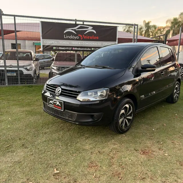 Carro Volkswagen Fox 2013 1.6 VHT (Flex)