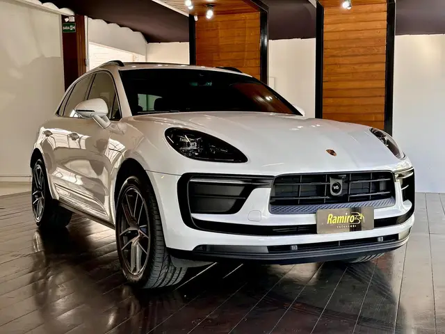 Carro Porsche Macan 2024 2.0 Turbo