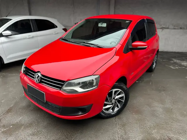 Carro Volkswagen Fox 2014 1.6 VHT (Flex)